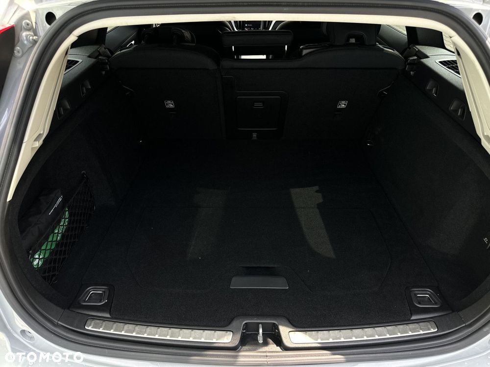 Volvo V60 Cross Country - 18