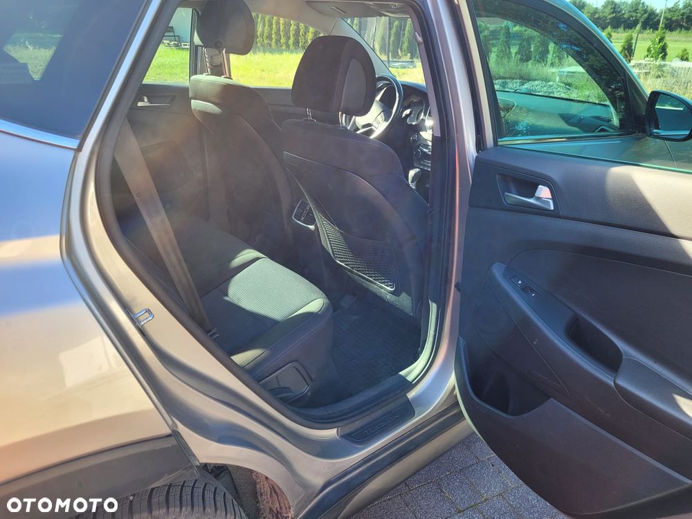Hyundai Tucson 1.7 CRDI BlueDrive Comfort 2WD - 15