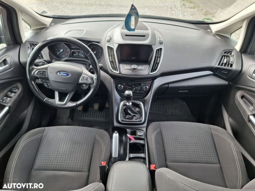 Ford C-Max - 13