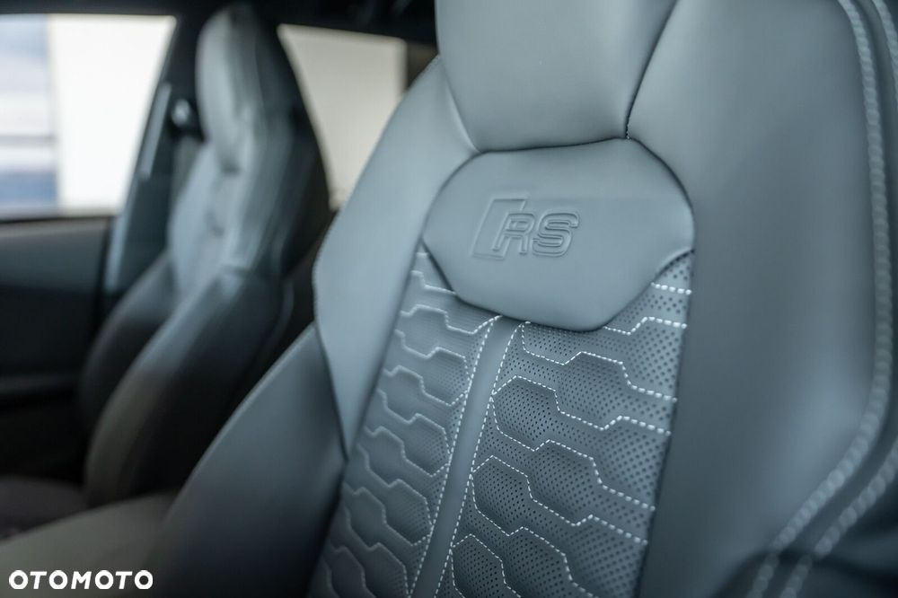 Audi RS Q8 - 9
