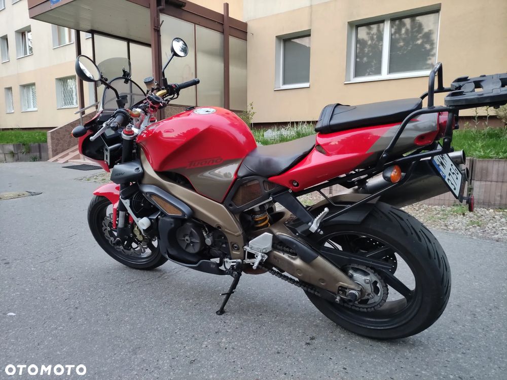 Aprilia Tuono - 6