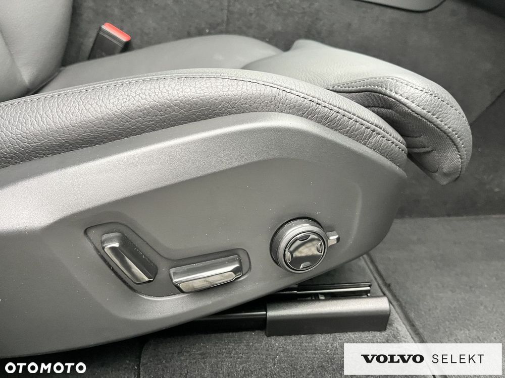 Volvo XC 60 - 32