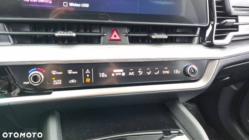 Kia Sportage 1.6 T-GDI MHEV Business Line 4WD DCT - 22