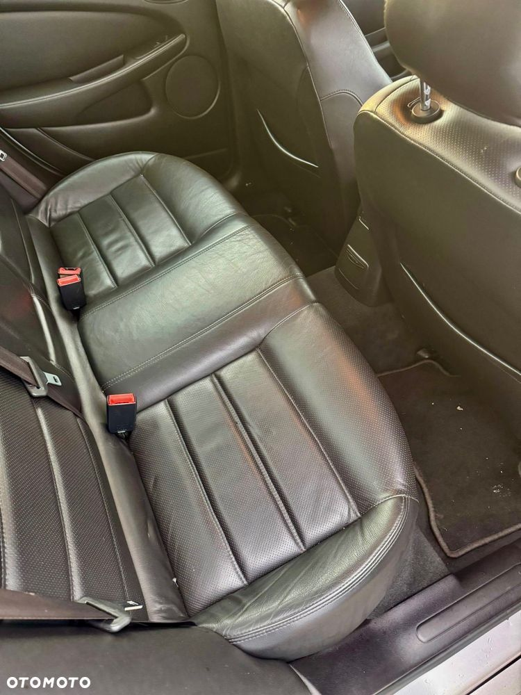 Jaguar X-Type 3.0 V6 4x4 Executive - 8