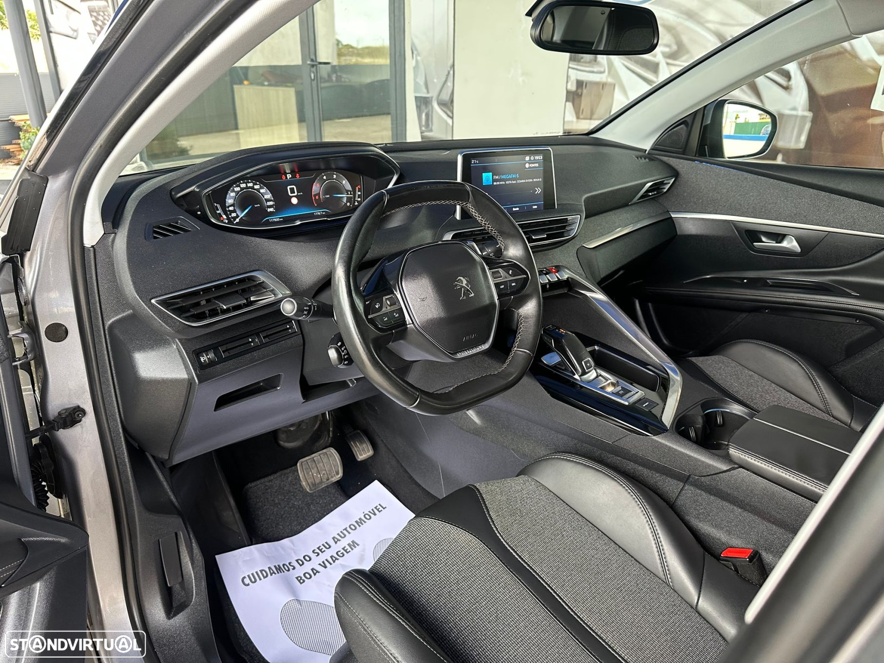 Peugeot 3008 1.6 BlueHDi Allure EAT6 - 20