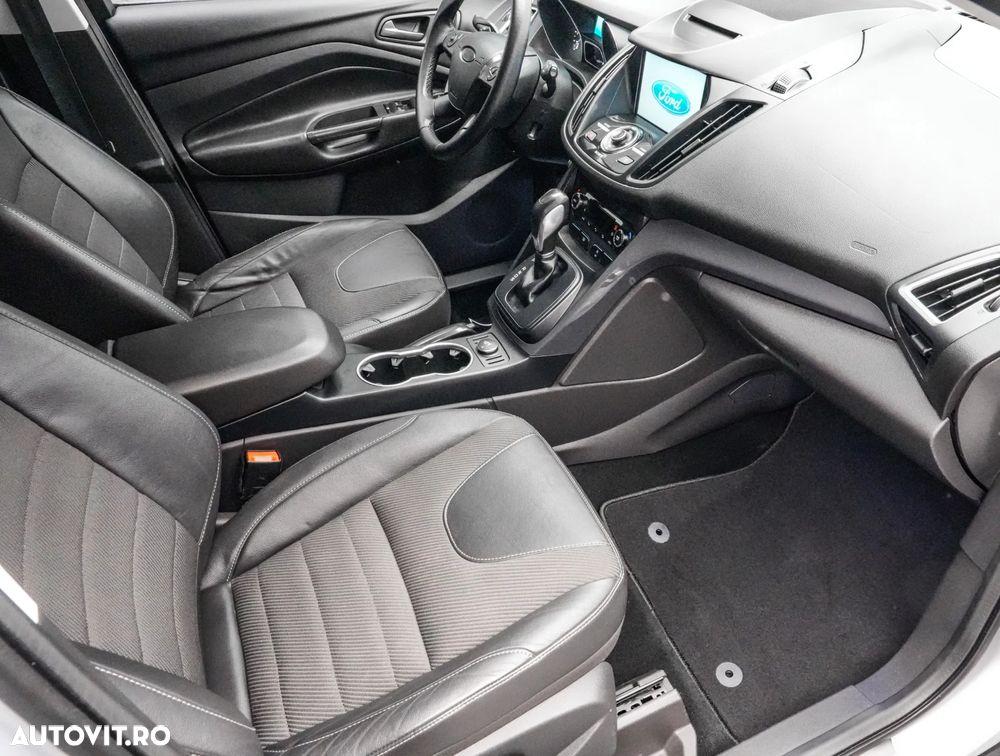 Ford Kuga 2.0 TDCi 4x4 Aut. Cool & Connect - 12