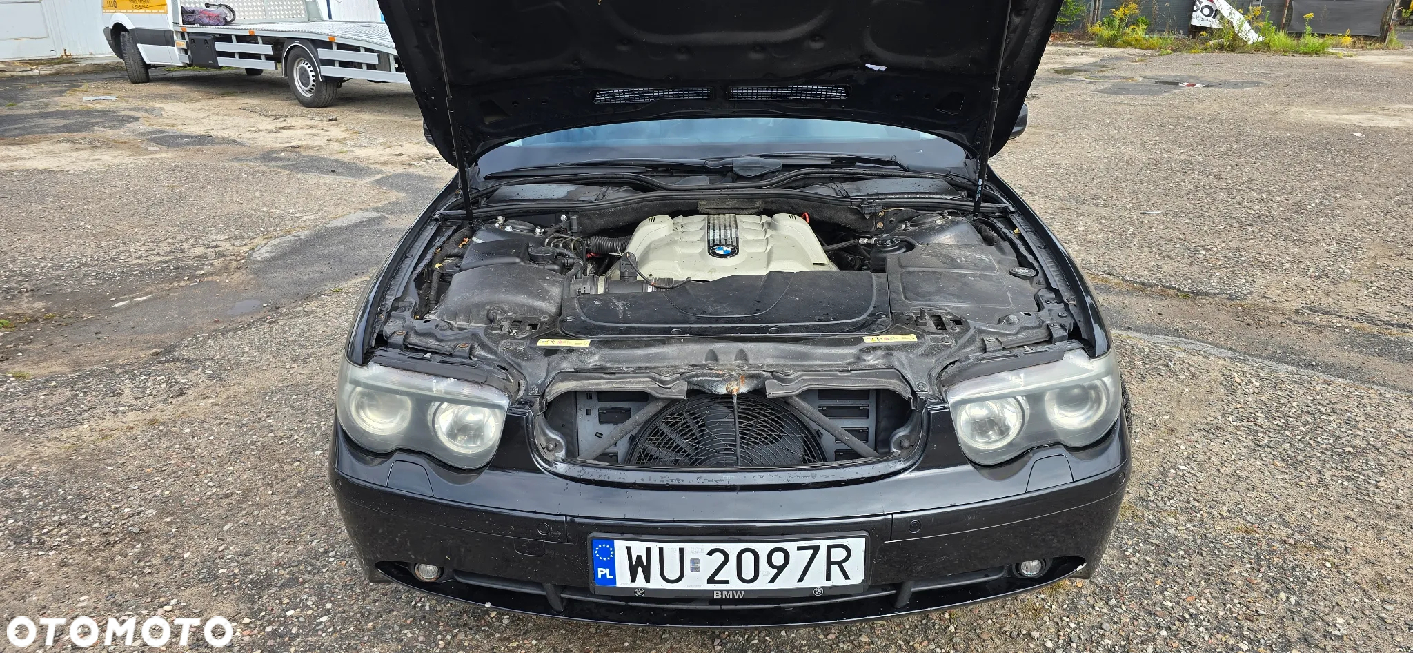 BMW Seria 7 735i - 14
