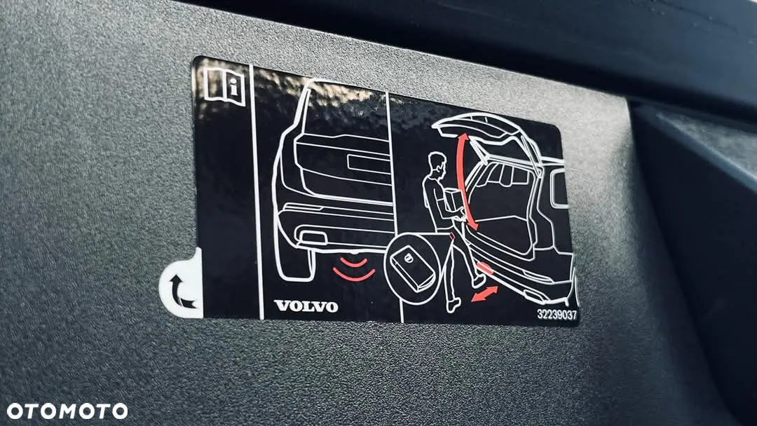 Volvo V90 D4 AWD Momentum Pro - 15