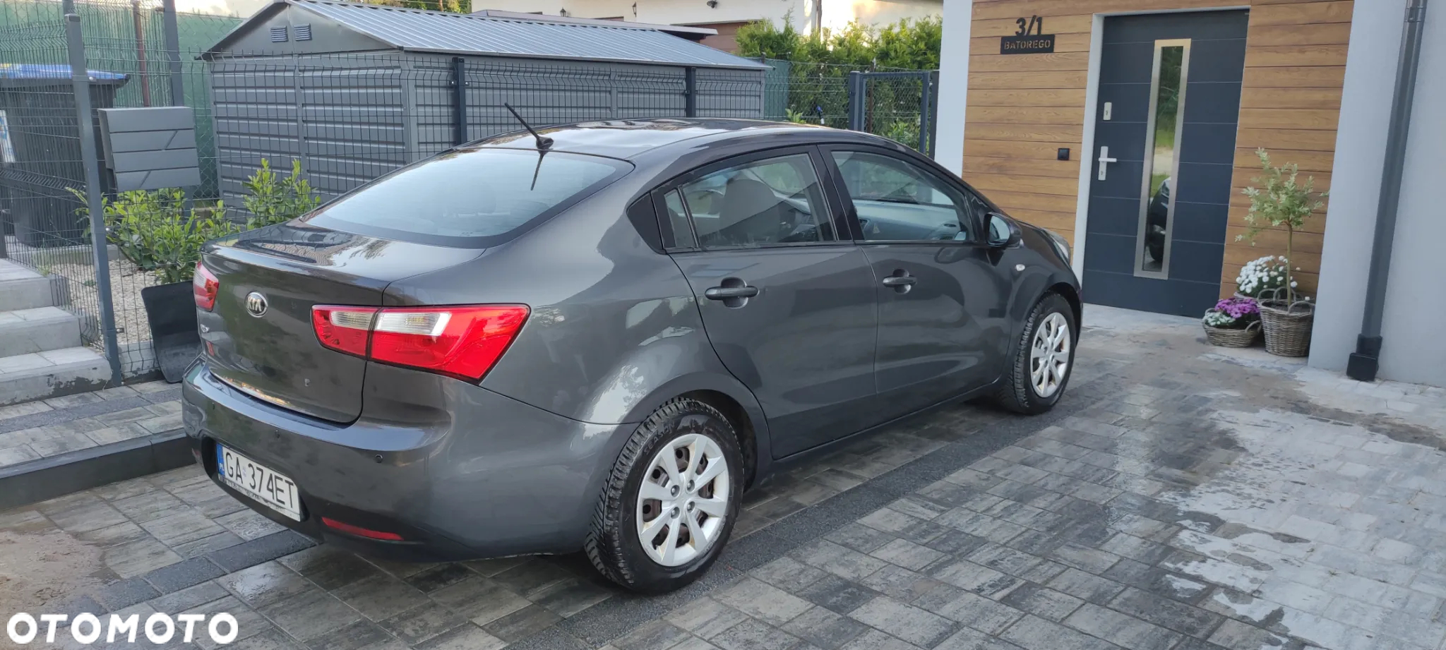 Kia Rio 1.4 M - 4