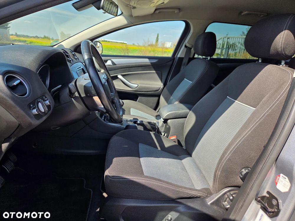 Ford Mondeo 2.0 TDCi Business Edition - 10