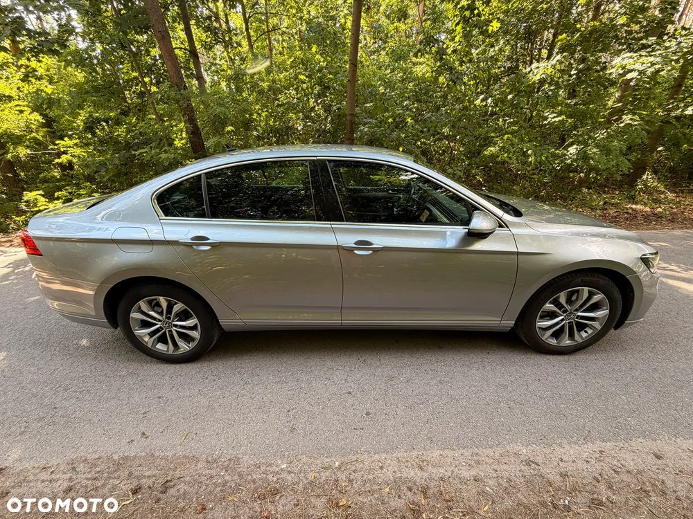 Volkswagen Passat 2.0 TDI EVO Elegance - 11