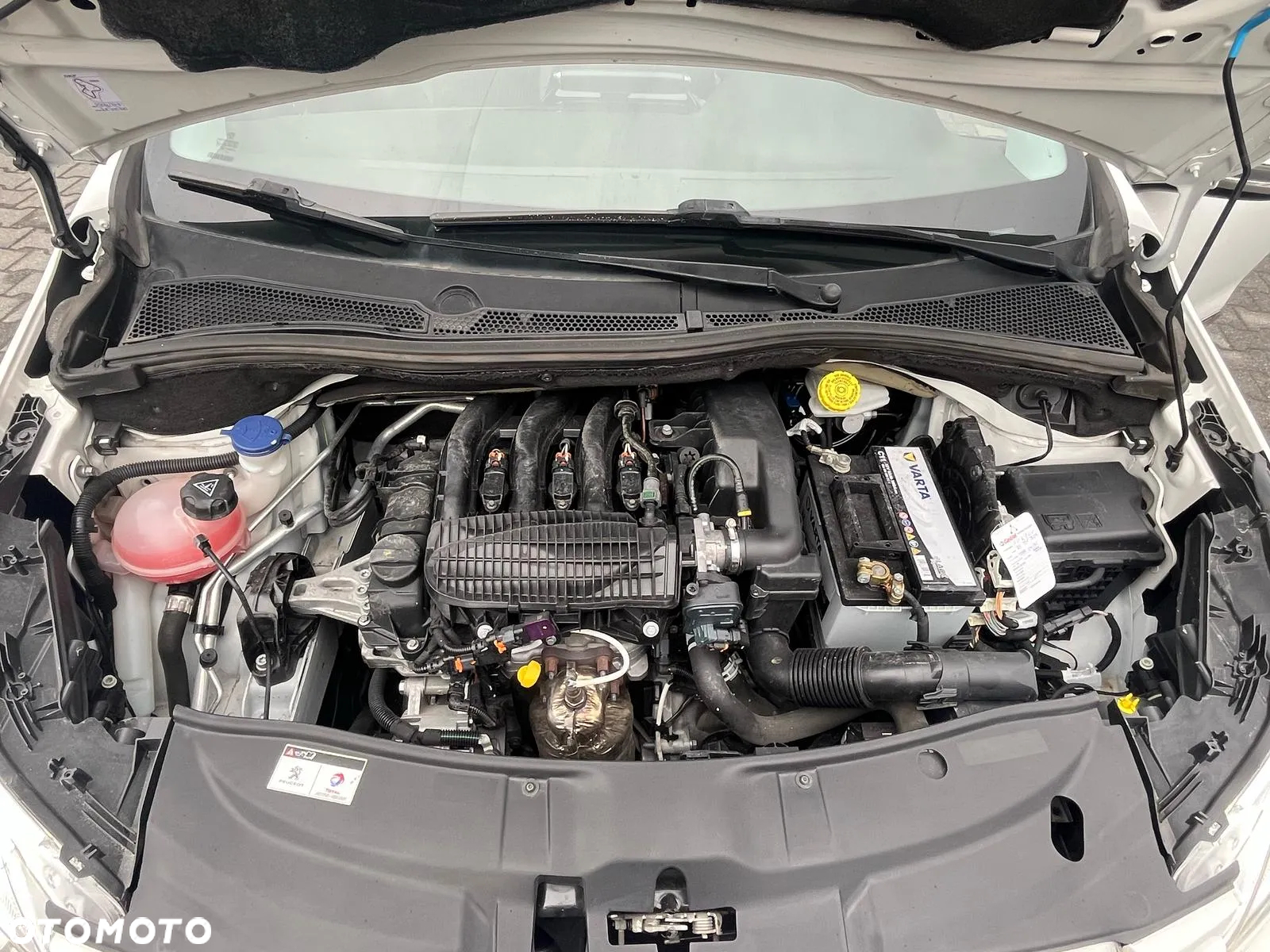 Peugeot 2008 1.2 Pure Tech Style EU6 - 20
