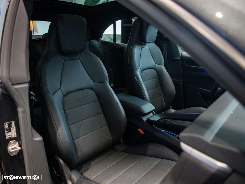 Porsche Macan Electric 4 - 36