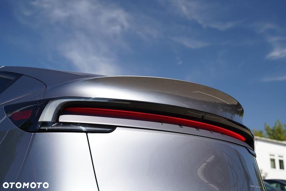 Tesla Model Y 79kWh Long Range Premium AWD - 22