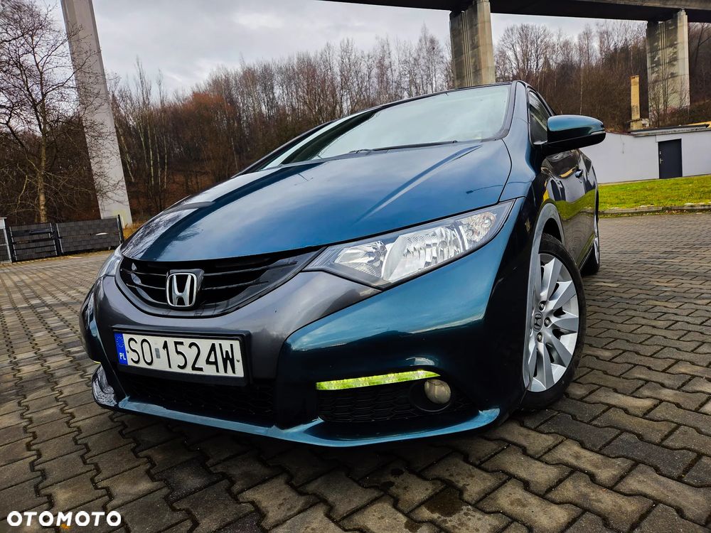 Honda Civic 1.8 Executive NAVI - 2