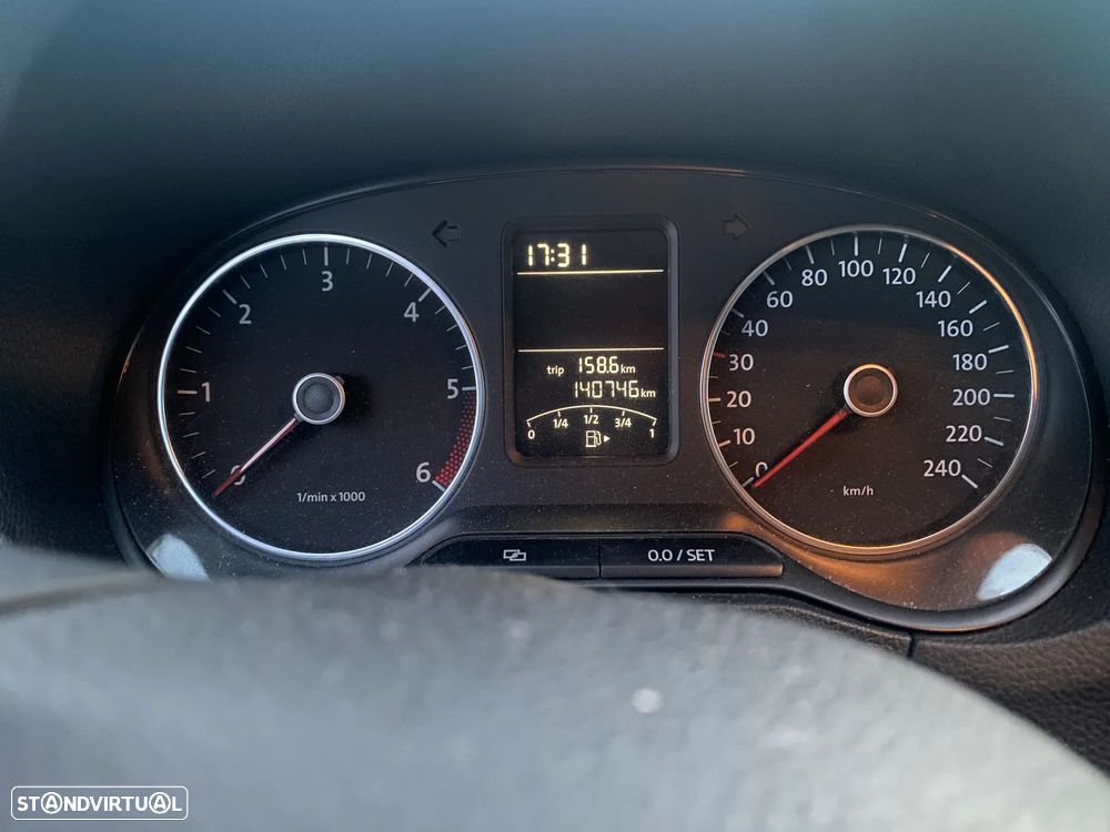 VW Polo 1.6 TDI Confortline BlueMotion - 5