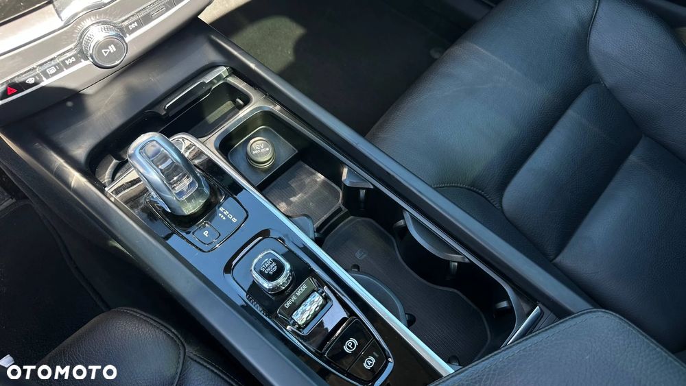 Volvo XC 60 - 28