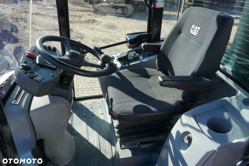 Caterpillar 906 H2, z Niemiec - 17