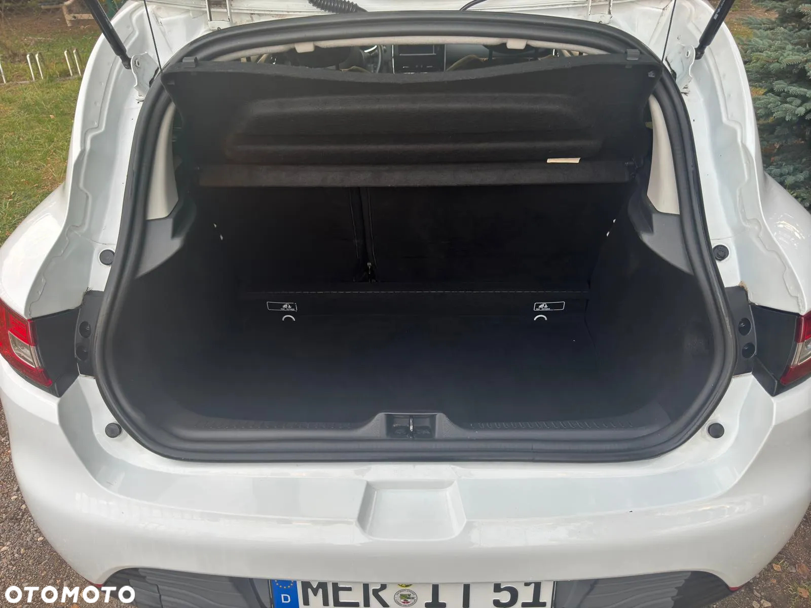 Renault Clio - 10