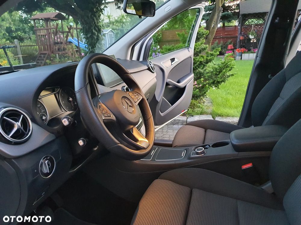 Mercedes-Benz Klasa B 180 (CDI) d 7G-DCT - 18