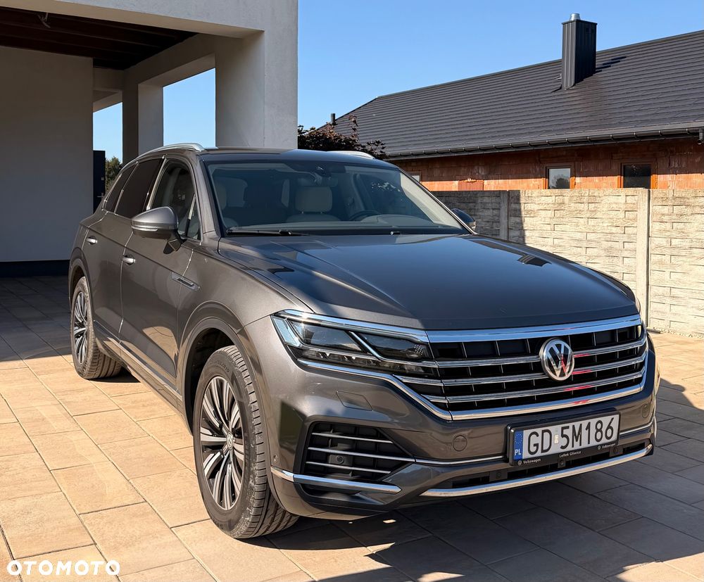 Volkswagen Touareg - 2