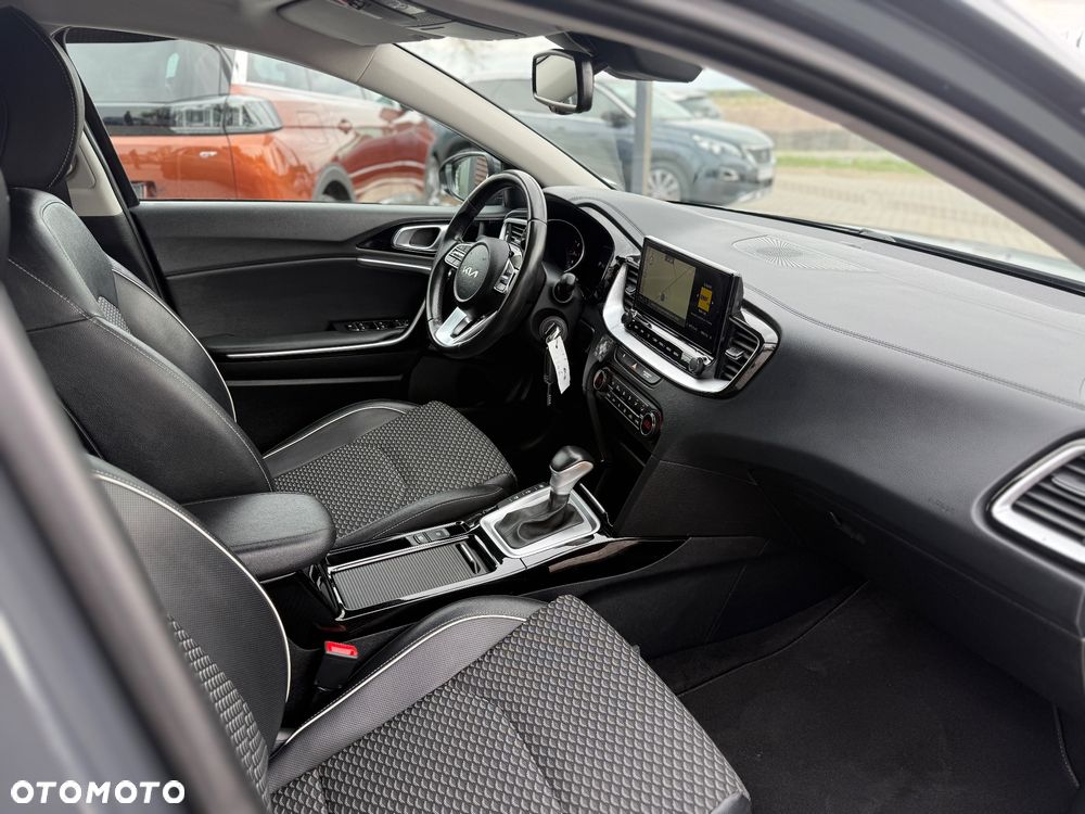 Kia XCeed 1.5 T-GDI OPF DCT7 PLATINUM EDITION - 11