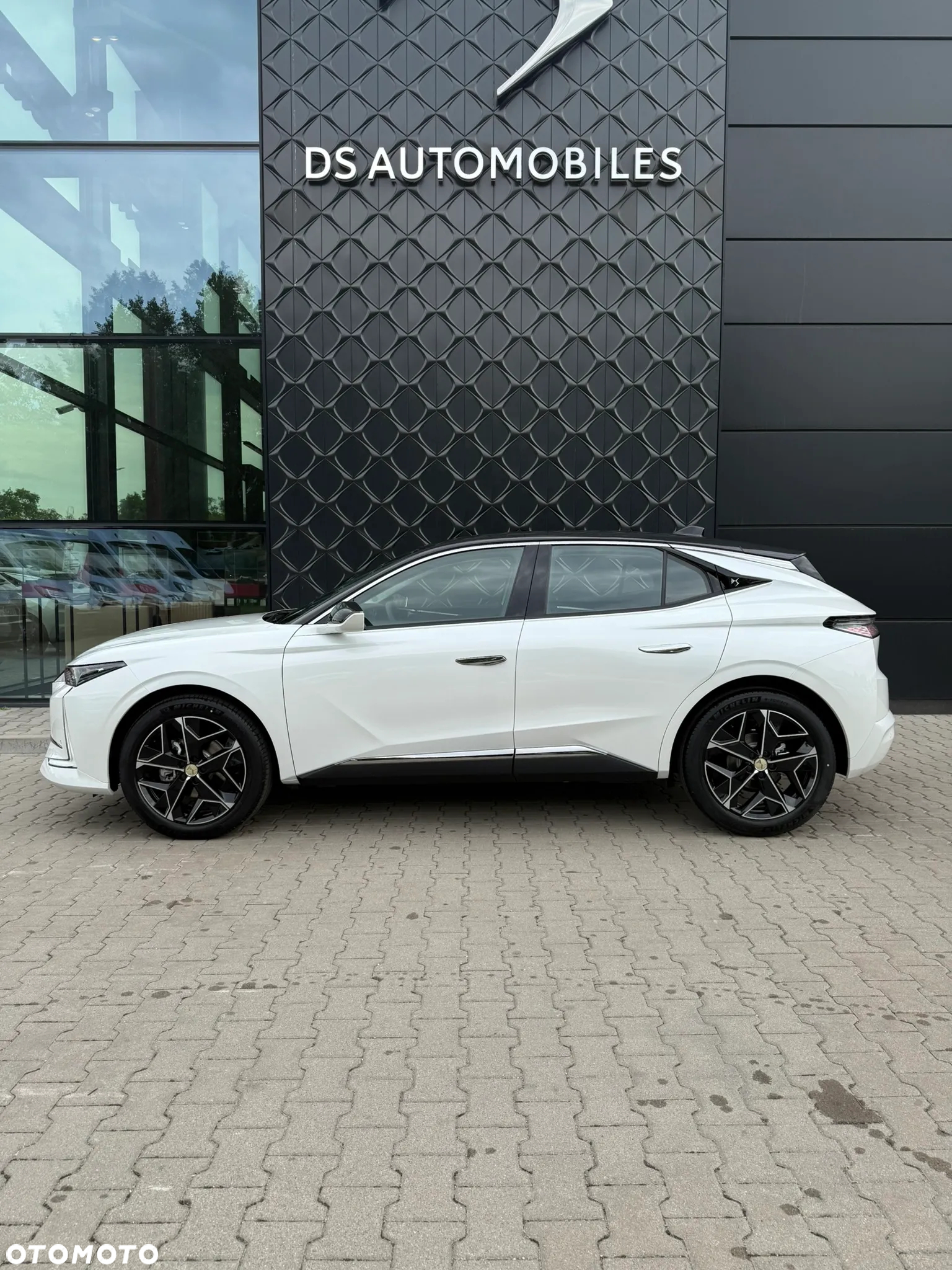 DS Automobiles DS 4 1.2 mHEV 136 Edition France eDCS6 - 4