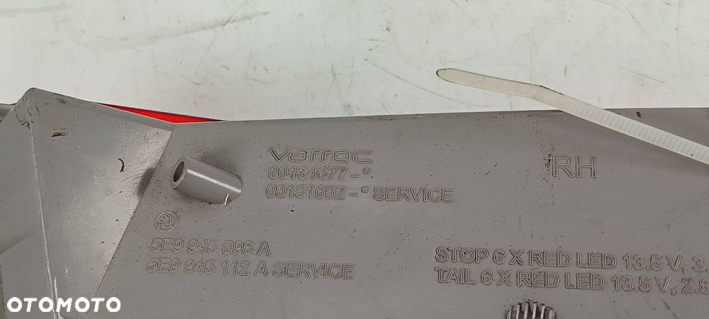 LAMPA PRAWA TYŁ SKODA OCTAVIA III 5E9945096A - 10
