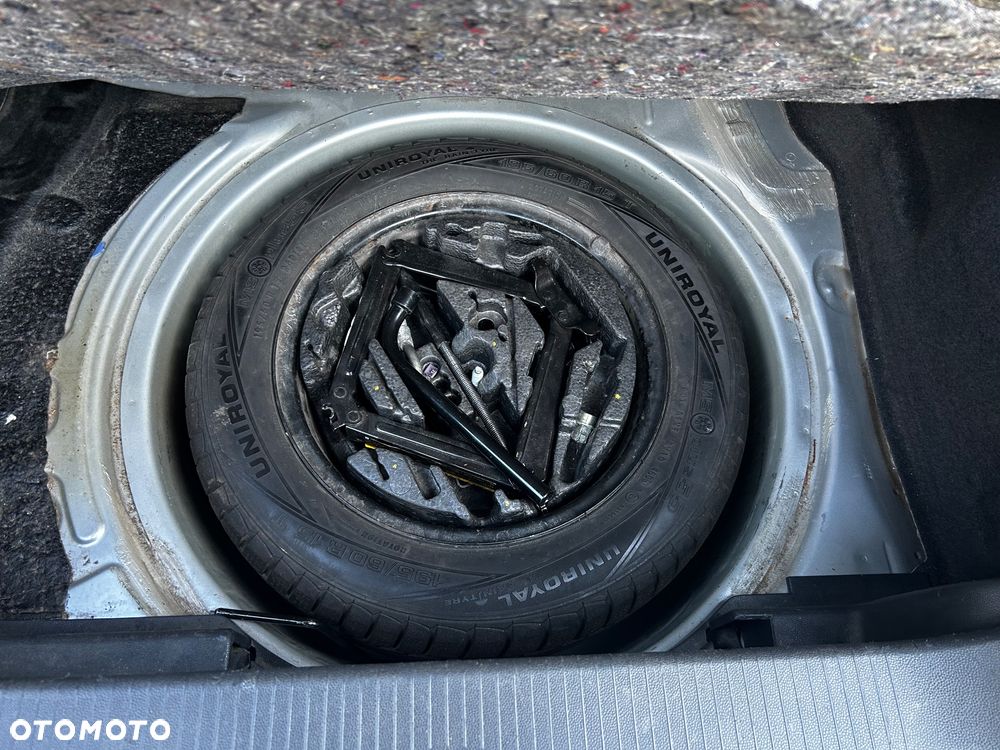 Opel Astra 1.7 CDTI Essentia - 15