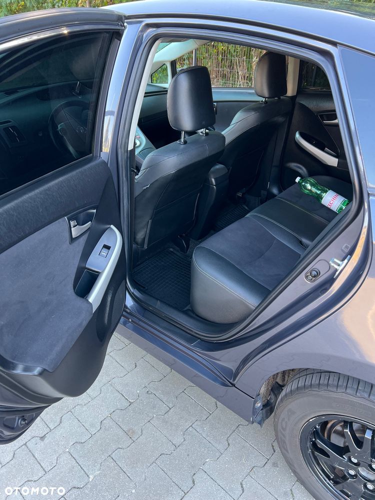 Toyota Prius 1.8 Hybrid Premium - 8