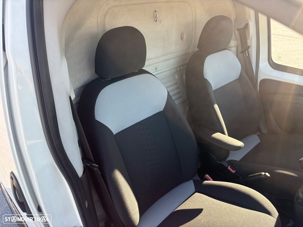 Fiat Fiorino 1.3 M-Jet SX - 20