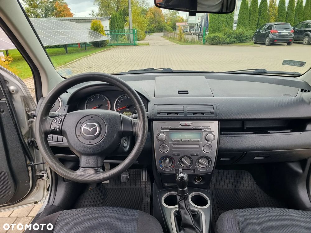 Mazda 2 - 6