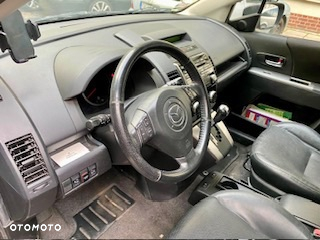 Mazda 5 - 9