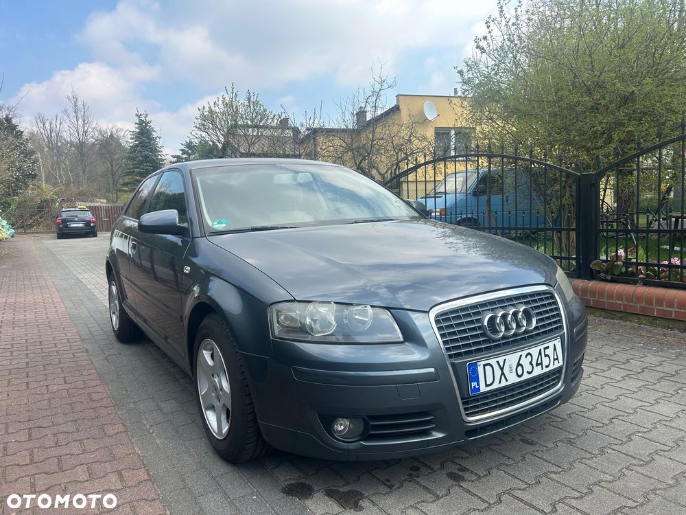 Audi A3 3-drzwiowe 1.6 Attraction - 8
