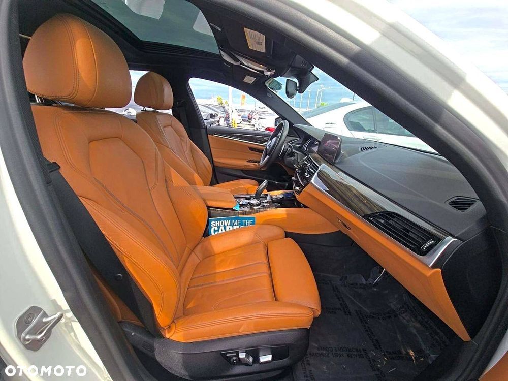 BMW Seria 5 530e iPerformance - 13
