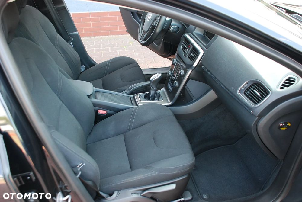 Volvo V40 T2 - 2