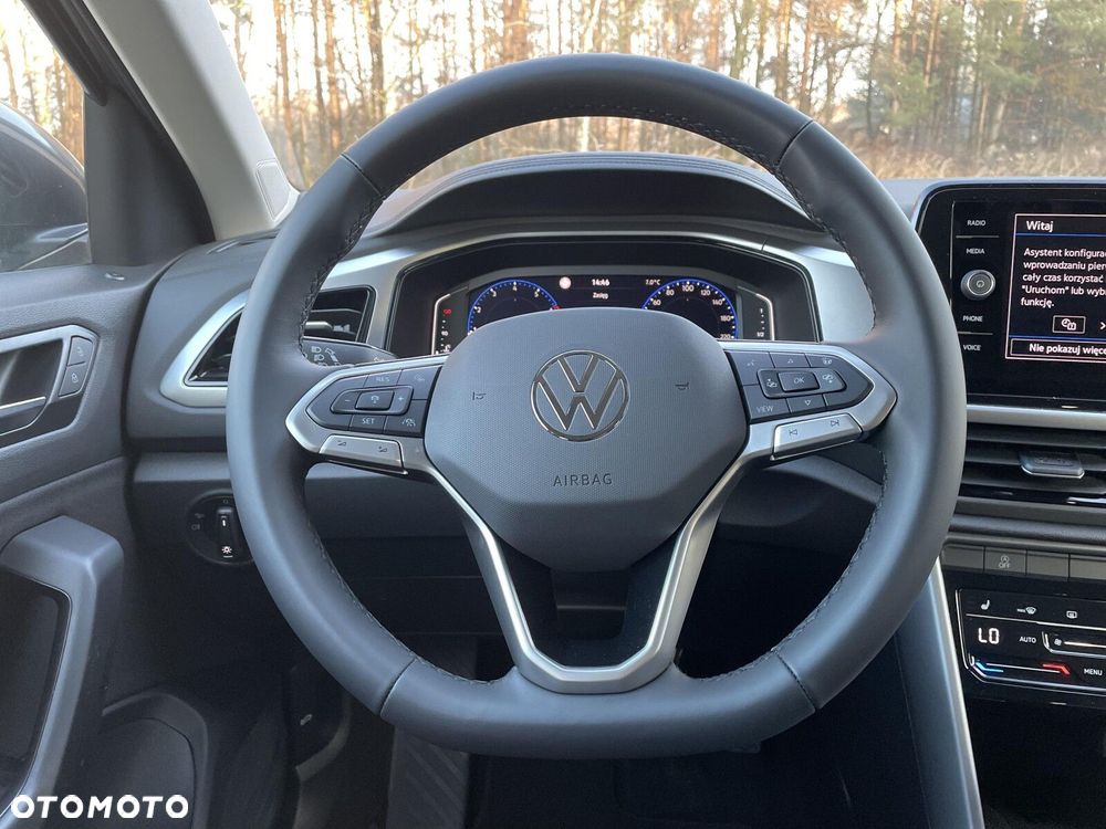 Volkswagen T-Roc - 12