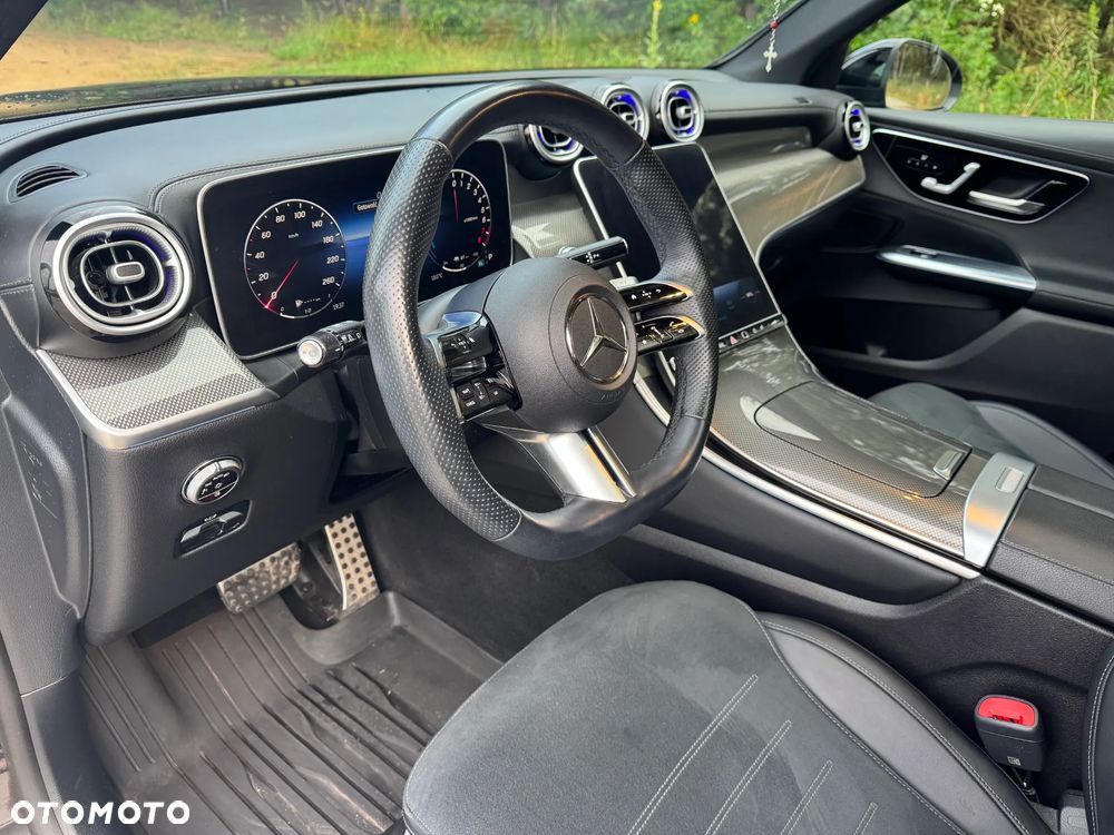 Mercedes-Benz GLC ver-300-e-4--matic-amg-line - 7