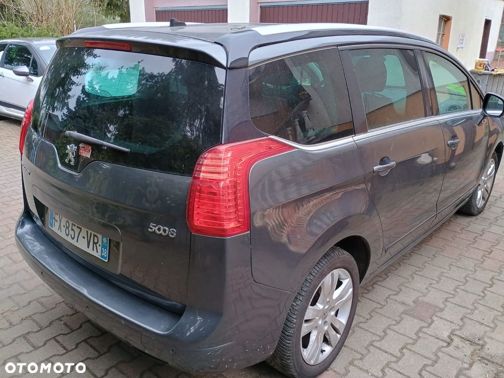 Peugeot 5008 - 4