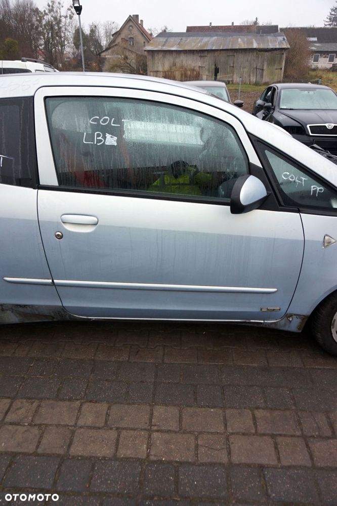 DRZWI PRZEDNIE PRAWE COLT VI Z30 3D HB T42  SREBRNY MITSUBISHI 2004-2008 - 1