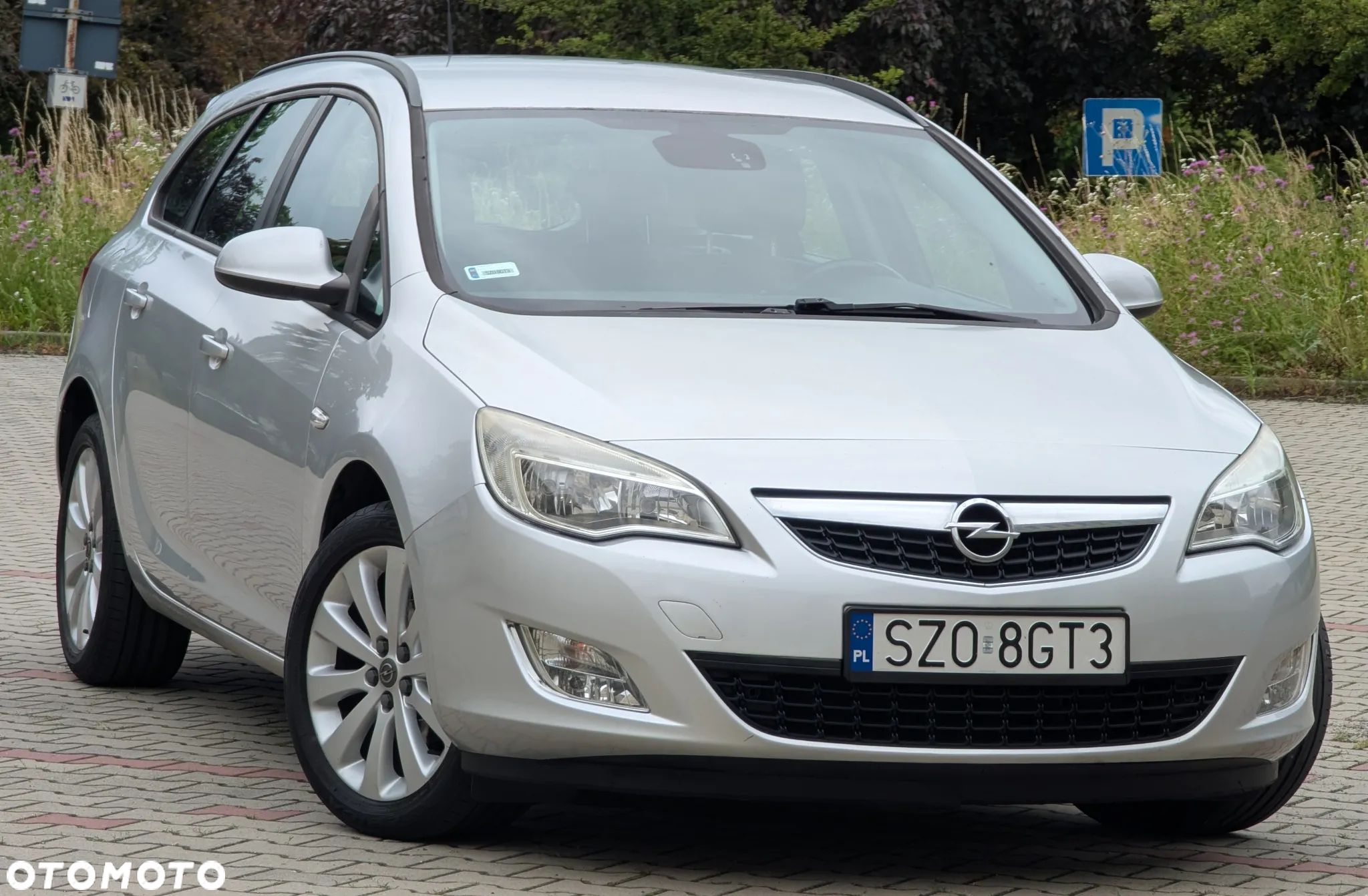 Opel Astra IV 1.4 T Sport - 1