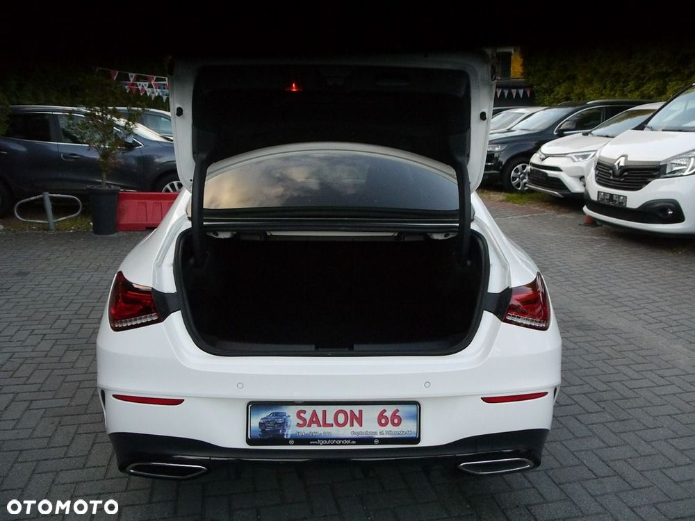 Mercedes-Benz CLA 200 7G-DCT AMG Line - 17