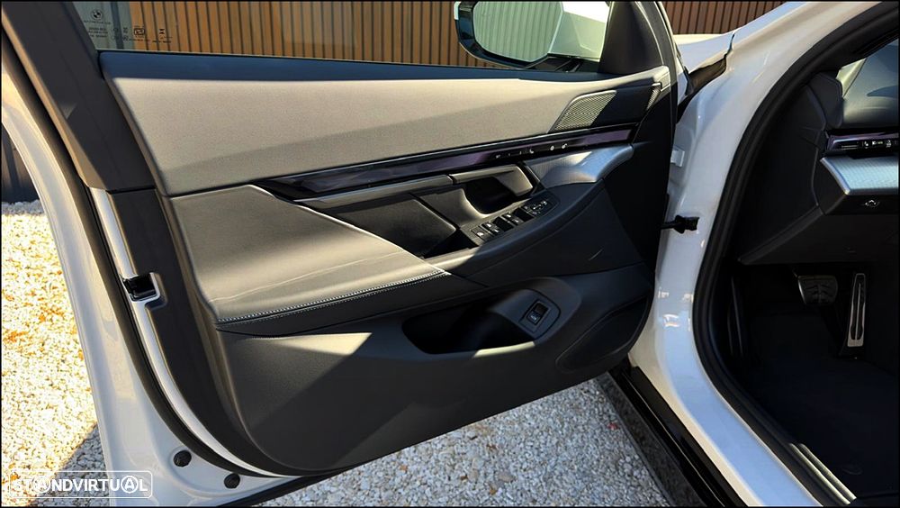 BMW i5 eDrive40 Pack Desportivo M - 32