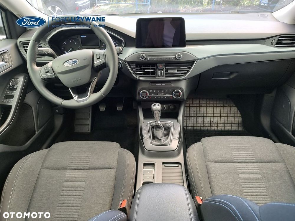 Ford Focus - 30