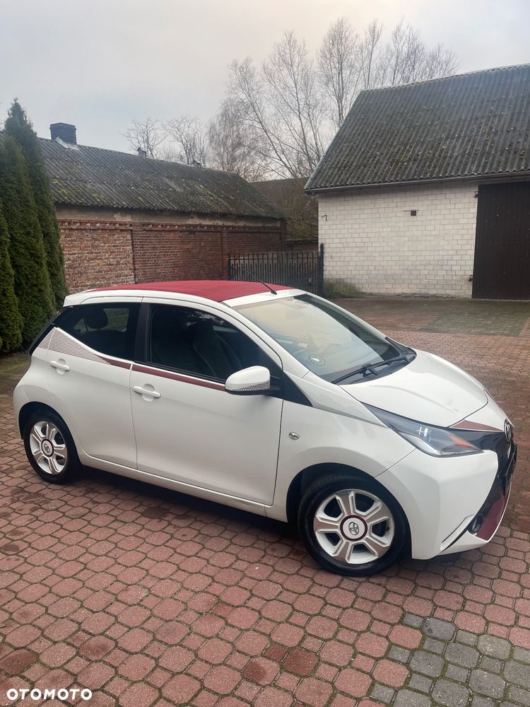 Toyota Aygo x-clusiv - 5
