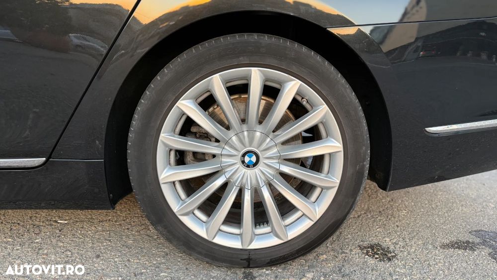 BMW Seria 7 740d xDrive - 24
