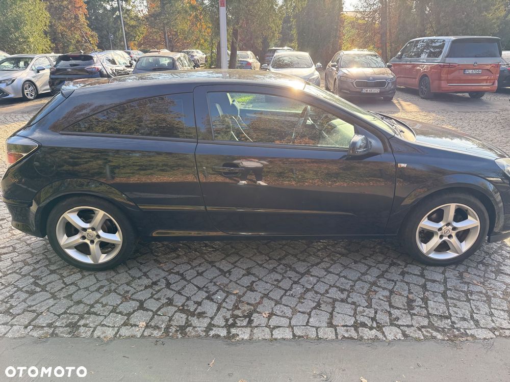Opel Astra 1.8 16V Coupe - 7