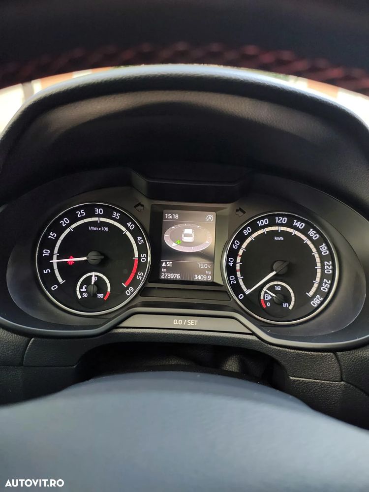Skoda Octavia 2.0 TDI RS - 12