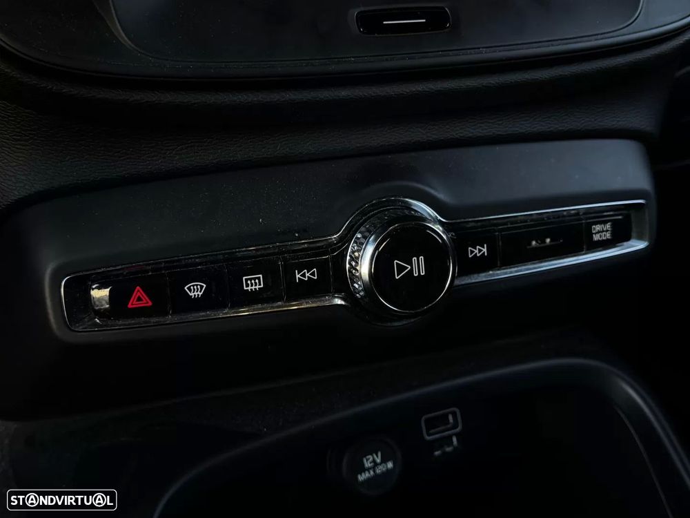 Volvo XC 40 1.5 T4 PHEV Essential - 28