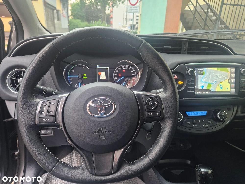 Toyota Yaris - 22